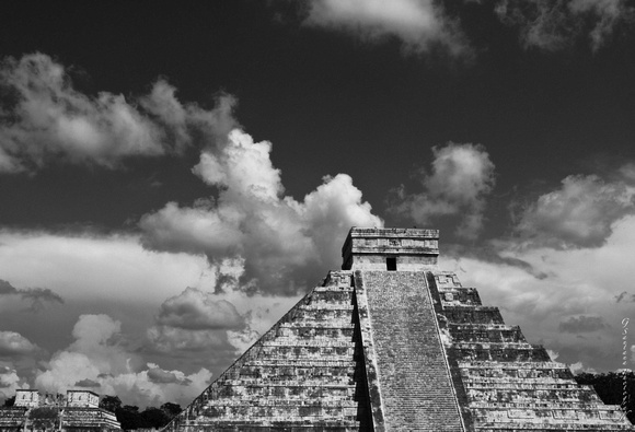 Pyramid De Kukulcan